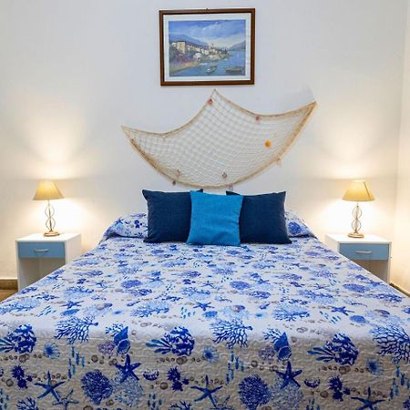 Lovely Apartment In Palermo-Sferracavallo מראה חיצוני תמונה