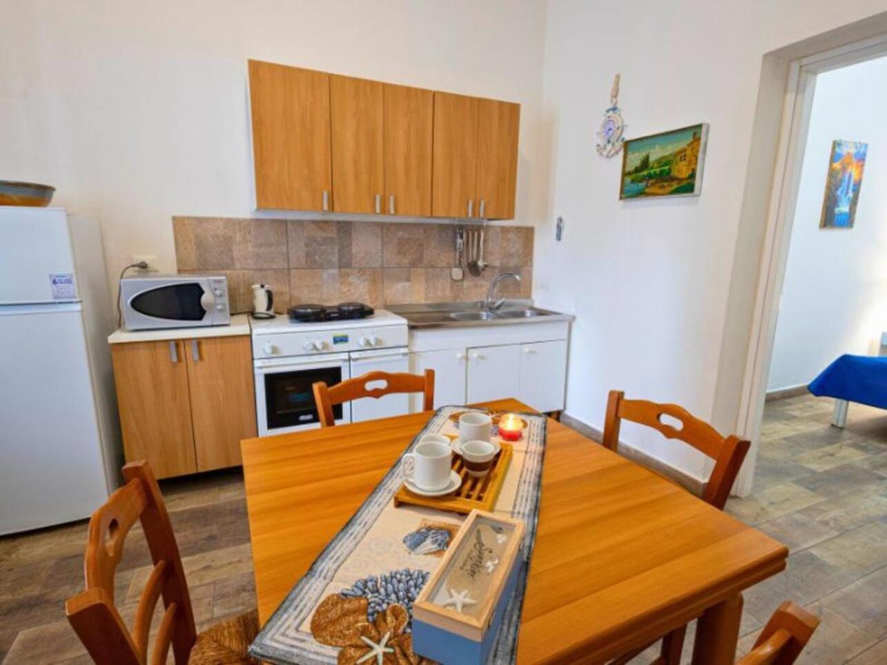 Lovely Apartment In Palermo-Sferracavallo מראה חיצוני תמונה