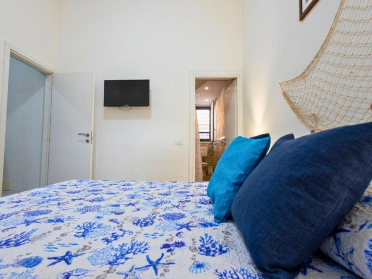 Lovely Apartment In Palermo-Sferracavallo מראה חיצוני תמונה