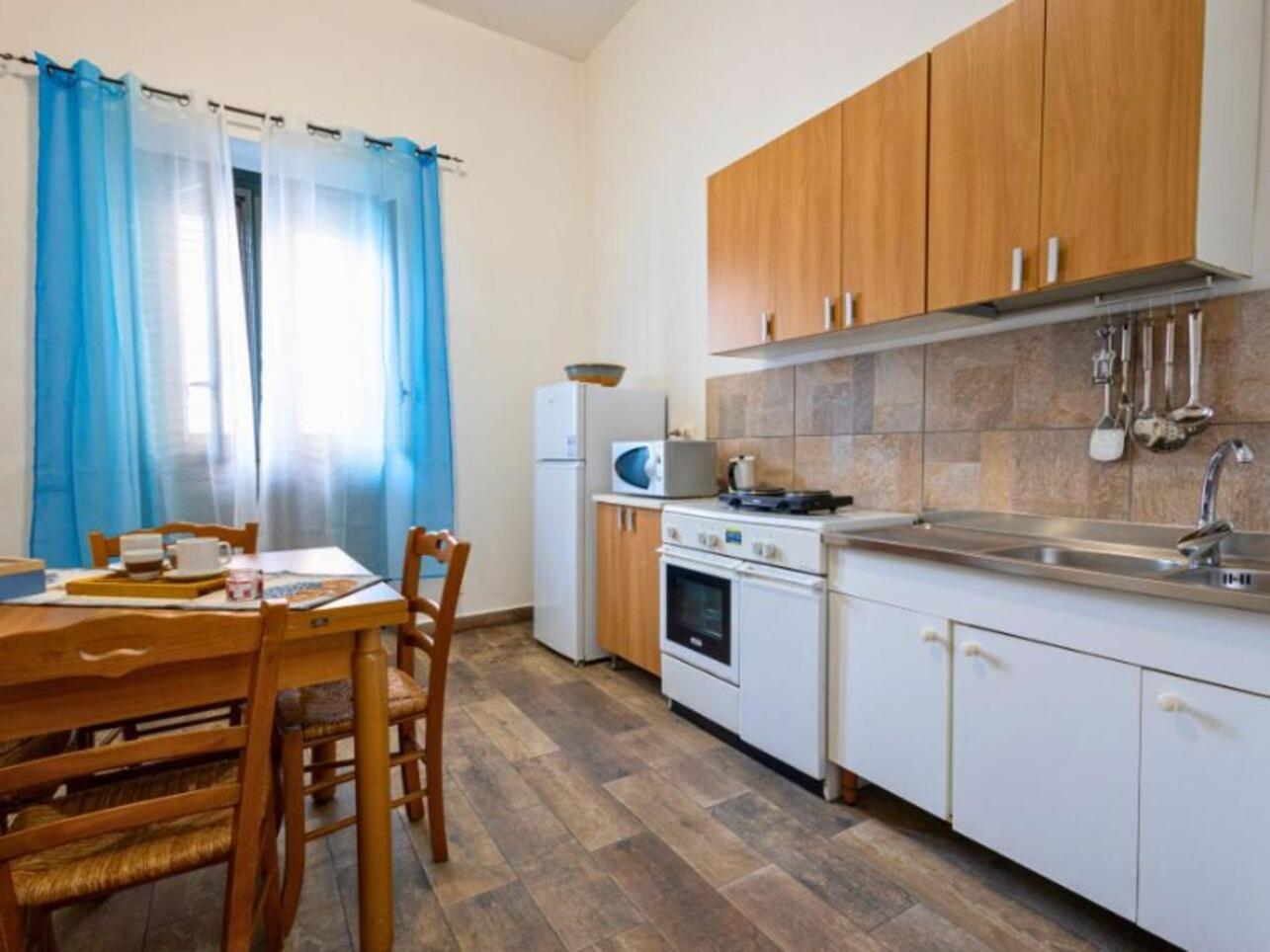 Lovely Apartment In Palermo-Sferracavallo מראה חיצוני תמונה
